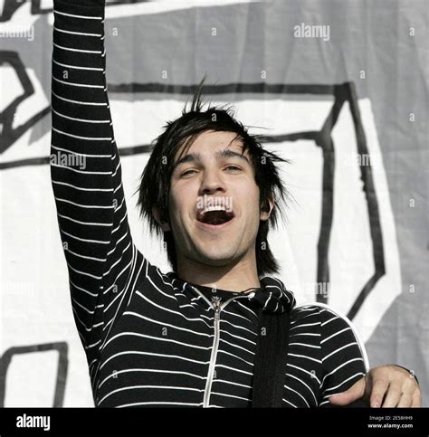 Pete wentz hi-res stock photography and images - Alamy