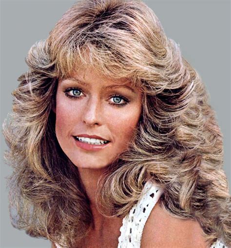 Download Farrah Fawcett Shines on the Red Carpet | Wallpapers.com