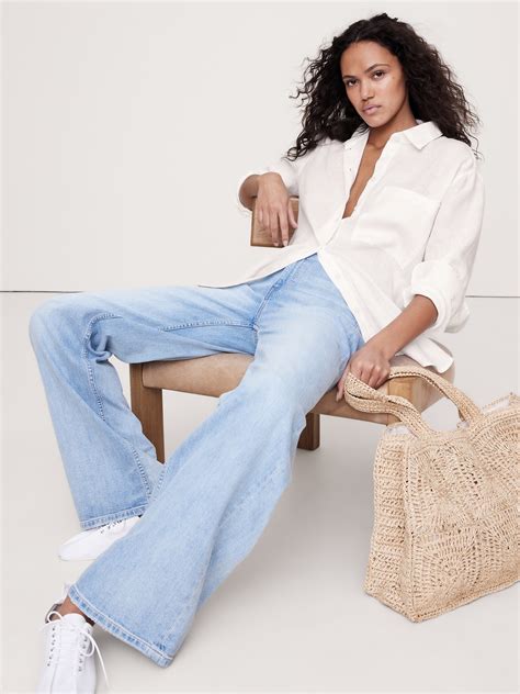 The Oversized Linen Shirt | Banana Republic