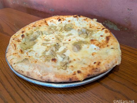 The 3 Best Restaurants in EPCOT, Reviewed by Former Cast Members ...