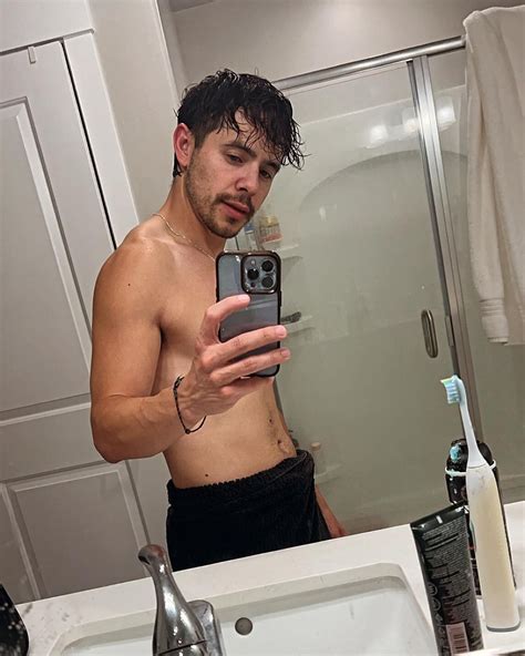 Image tagged with david archuleta – @shirtlesscelebsofdaworld on Tumblr