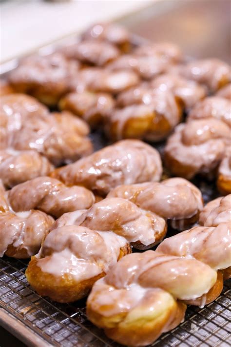 Flaky, Fried Crodoughs Rise in Pac Heights at the New Johnny Doughnuts ...