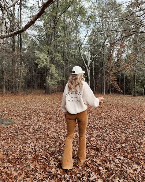 40 Corduroy Pants Outfit Ideas for Women - Her Style Code