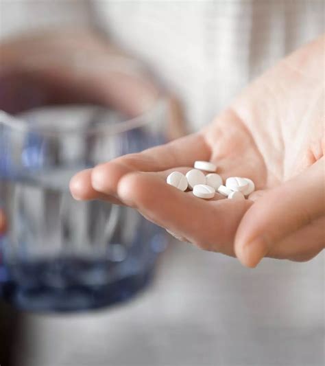 Itchy Breasts While Breastfeeding: 7 Causes & Relief Tips