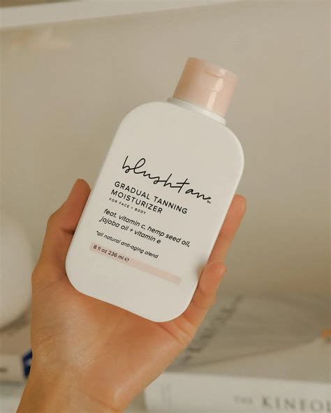 Organic Spray Tan Salon Wellesley — blushtan