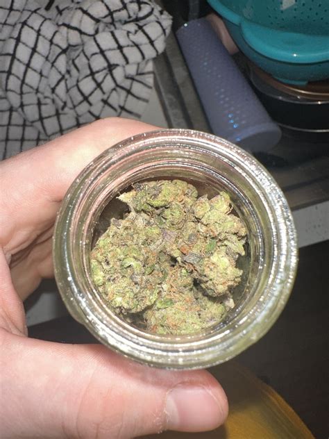 VidaCann Spritzer (24.3% thc 1.9% terps) 7g in—> 1.4 out. Pressed at ...