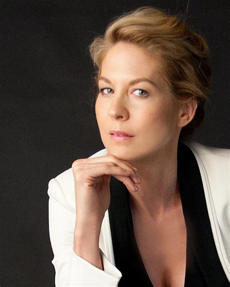 Actress Elfman 60 Photos - Moonagedaydream.film