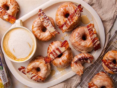 Maple Bacon Donuts – Pete & Gerry's