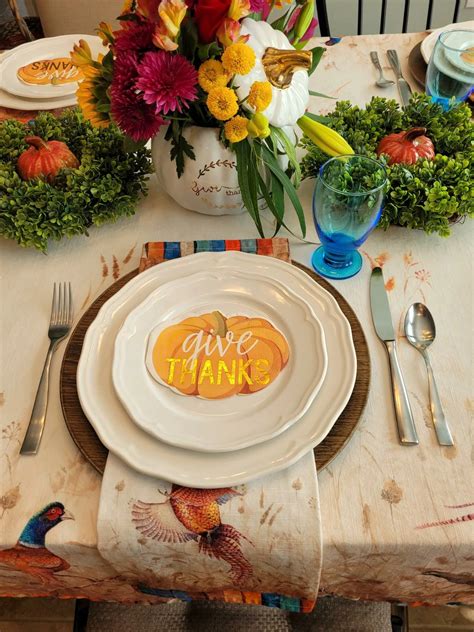 Trending Thanksgiving Table Setting Ideas (2024 Updated)