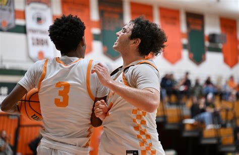 Riverside Poly boys basketball team takes down Damien to win Riverside ...