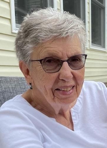 Lois Veldkamp Obituary (2025) - Grand Rapids, MI - Grand Rapids Press