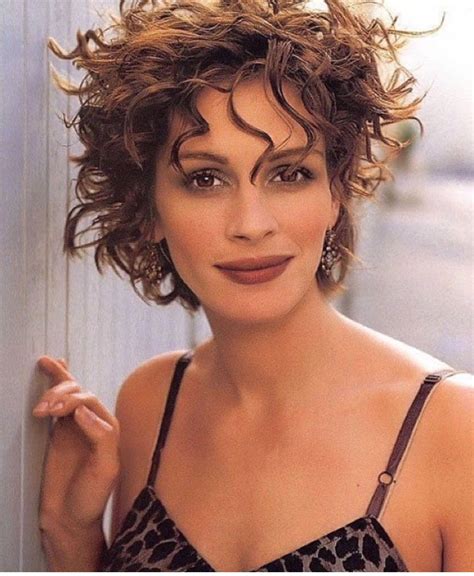 50 Hot Photos Of Julia Roberts - 12thBlog