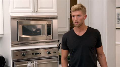 Watch It's the Old Guard Versus the New Guard on Summer House | Summer ...