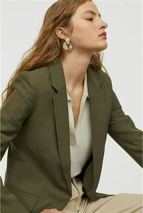 Pin by Anna Sokolskaia on Wardrobe | Blazer outfits for women, Olive ...