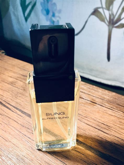 Sung Alfred Sung perfume - a fragrance for women 1986