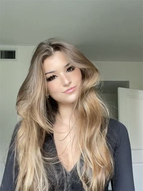 The new tiktok effect (Brooke Monk TG) by glussie on DeviantArt