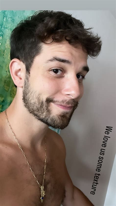 Skylar astin – Artofit