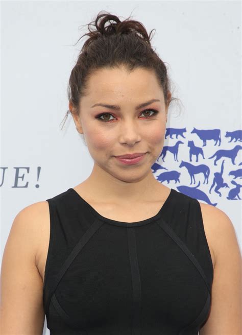 Jessica Parker Kennedy - HawtCelebs