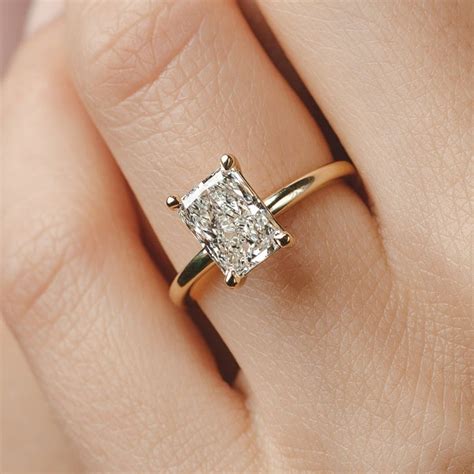 SOLITAIRE JEWELS 2ctw Lab Grown Radiant Cut Moissanite Diamond ...
