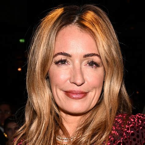 Cat Deeley wears the high street's most stylish Christmas jumper on ...