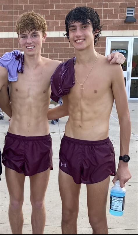 Which of these college freshmen XC twinks would you use? : r/TwinkLove