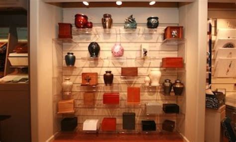 Elliott Mortuary & Crematory - Hutchinson, Ks Obituaries & Services In ...