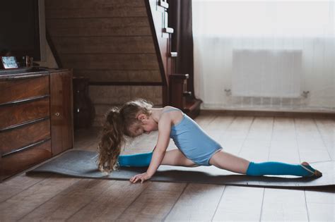 The Best Stretches & Exercises for Gymnasts | Performance Health