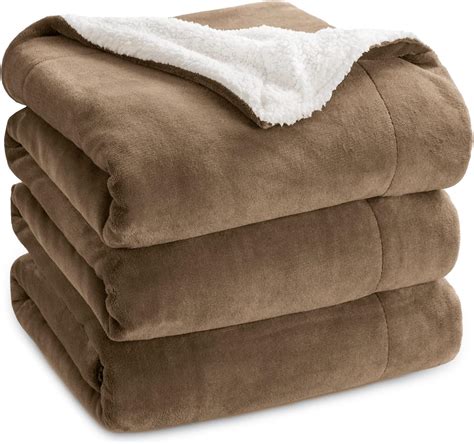 Amazon.com: Bedsure Sherpa King Size Blanket for Bed- Fuzzy Soft Cozy ...