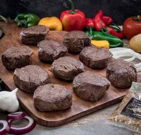 Amazon.com: Chicago Steak Company - Butcher's Choice Gift Box 10 (6 oz ...