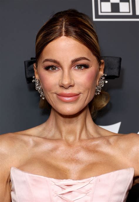 Kate Beckinsale's transformation faces public scrutiny