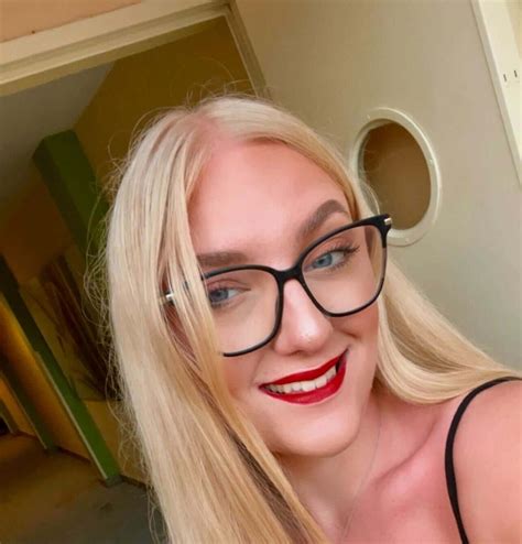 US airline pilot reveals hack to help ear pressure when flying and it’s all to do with being tired