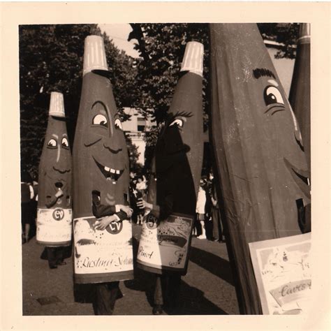 How Bizarre! Weird Vintage Images, 1905-1976 : r/TheWayWeWere