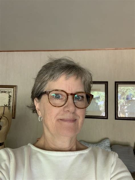 Wayland Oval Eyeglasses Frame - Black | Women's Eyeglasses | Payne Glasses