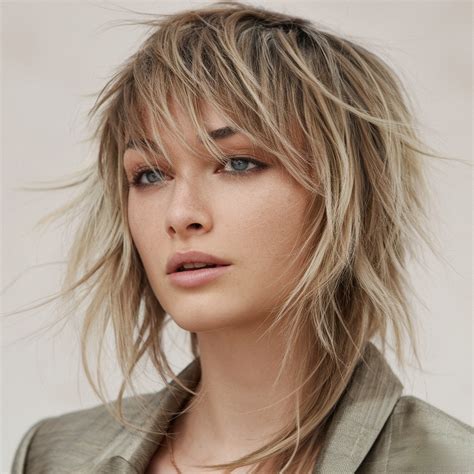 17 Fun And Trendy Shaggy Wolf Cuts With Bangs To Try Now - Trendiest Hair