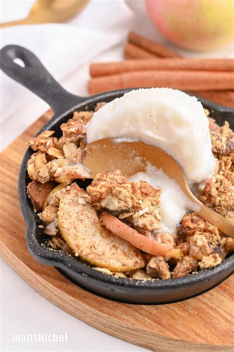 Easy High Protein Apple Crumble {30g Protein}