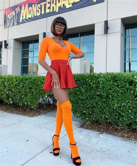 Phoenix Skye Pictures. Hotness Rating = 9.21/10