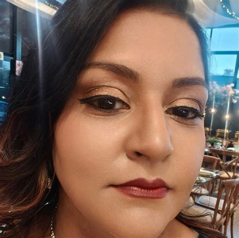 Senthy Says Social Media Influencer Blogger | Facebook