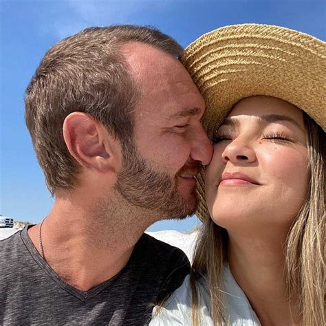 Nick Vujicic Wife Nick Vujicic I Jego Książka "Miłość Bez