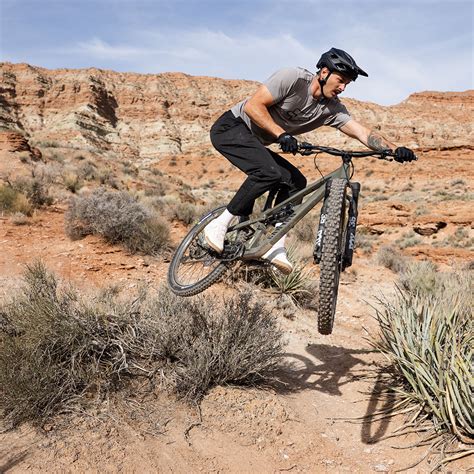 Mountain biking for beginners: Best entry-level mountain bikes | CANYON PA