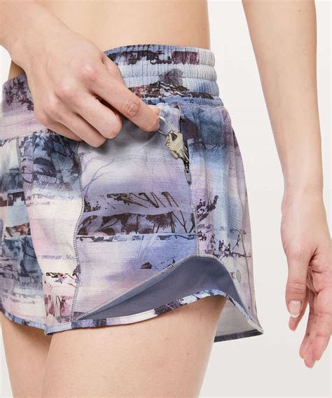 Lululemon Hotty Hot High-Rise Lined Short 2.5" - Sunrise Silhouette ...