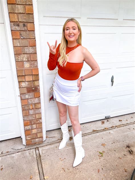Texas Longhorns Game Day Outfit Ideas - Christinabtv