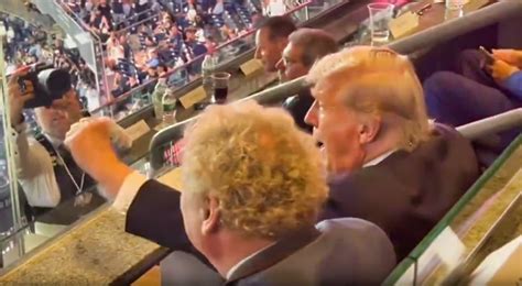 Cameras Caught President Donald Trump Dancing To His Favorite Song At ...