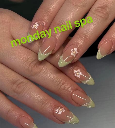 Monday_nail&spa (@monday_nail_spa) • Instagram photos and videos