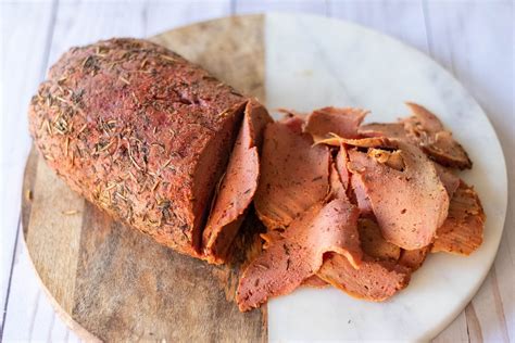 Vegan Deli Sliced Roast Beef — 86 Eats | Seitan recipes, Sliced roast ...