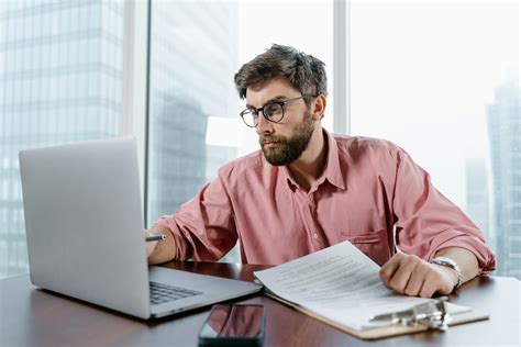 A Day in the Life of a Business Development Manager | Growleady