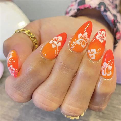 30 Best Hibiscus Nail Design Ideas You Should Check