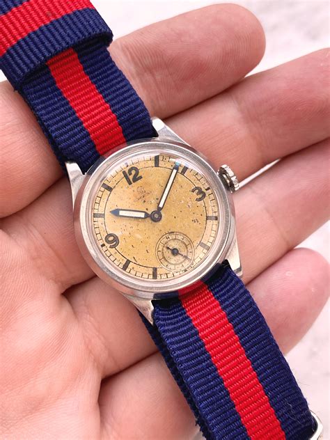 Small 30.5mm Omega Ladies Calatrava Sector Dial Vintage | Vintage Portfolio