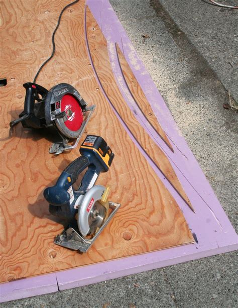 Sawing Plywood with Rigid Foam Insulation | How to make plywood stand ...