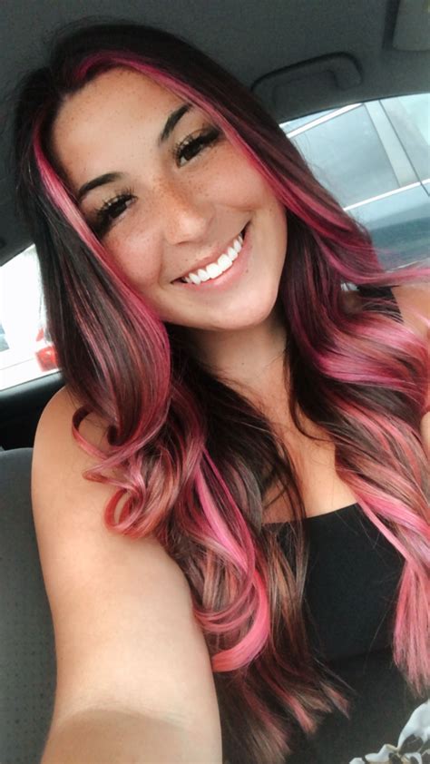 Brown hair with pink highlights – Artofit
