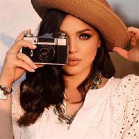 Montreal Single Women Seeking Men W4M Free Personal Ads | lovezoid.com